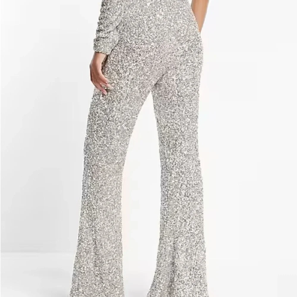 SHIPS TODAY Express NWT Sequin High Waist Flare Pants NYE Outfit 🎇 🥂 🍾 - Picture 2 of 2